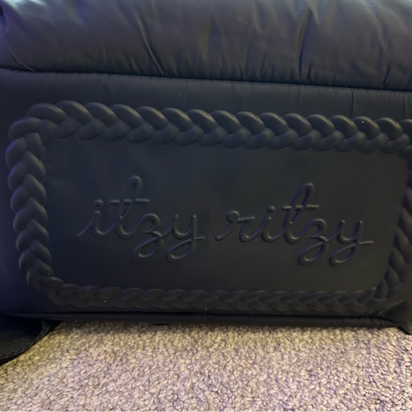 Black Itzy Ritzy Dream Backpackk - Picture 5 of 5